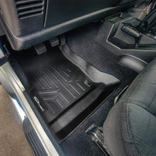 Load image into Gallery viewer, SMARTLINER Custom Fit Floor Mats 1st Row Liner Set Black Compatible With 1997-2006 Jeep Wrangler Unlimited 4 Door and 2 Door Models (SA0392)