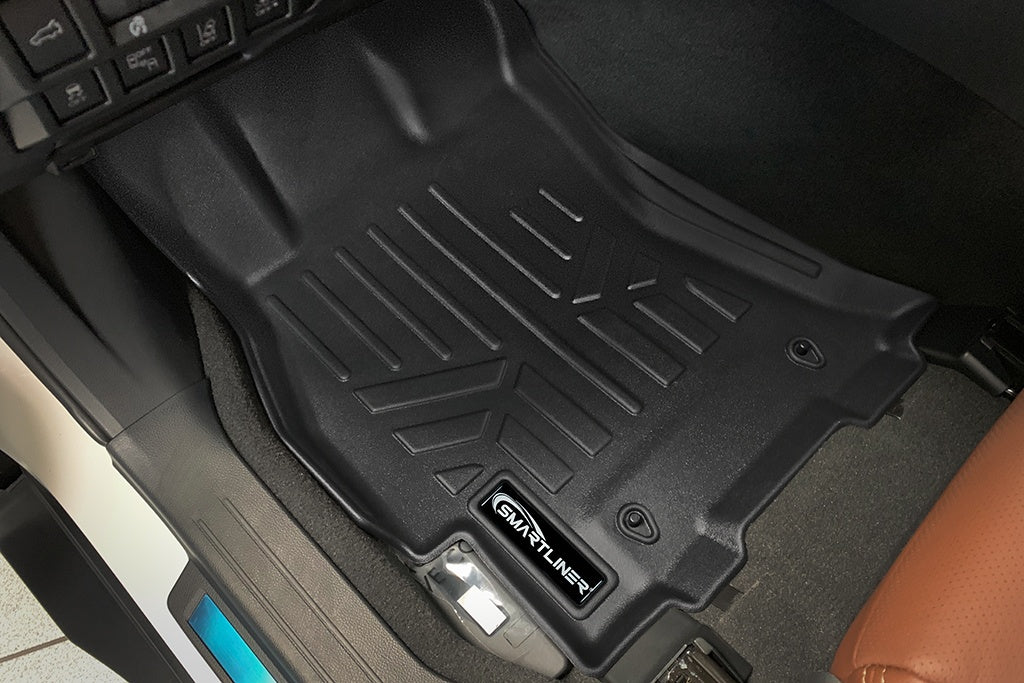 SMARTLINER Custom Fit Floor Mats 1st Row Liner Set Black Compatible With 2015-2019 Subaru Outback / Legacy (SA0170)
