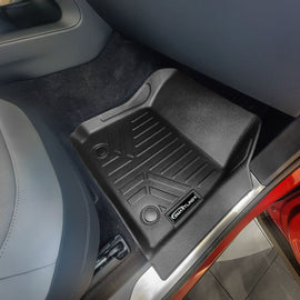 SMARTLINER All Weather Protection Custom Fit Black 1st Row Floor Mat Liner Set Compatible With 2023-2024 Land Rover|Range Rover Sport (SA0703-R)