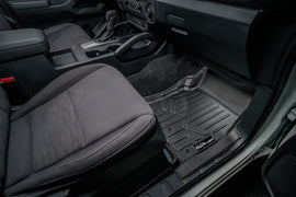 SMARTLINER Custom Floor Mats 2 Row Liner Set Black Compatible With 2022-2023 Nissan Frontier King Cab (SA0571/B0596)