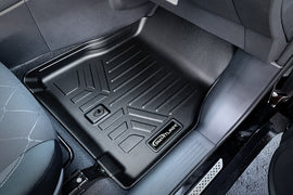 SMARTLINER Custom Fit Floor Mats 2 Row Liner Set Black Compatible With 2018-2023 Nissan Kicks (SA0376/B0376)