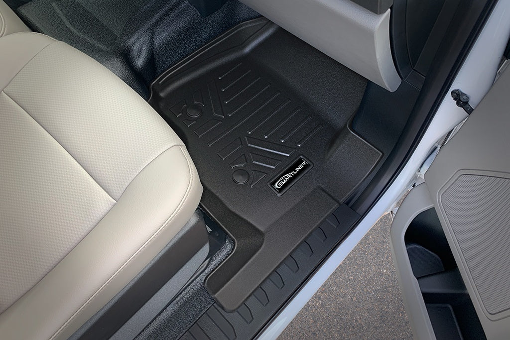 SMARTLINER Custom Floor Mats 1st Row Liner Set Black Compatible With 2017-2022 Ford Super Duty SuperCab and Crew Cab with Vinyl Flooring (SA0433)