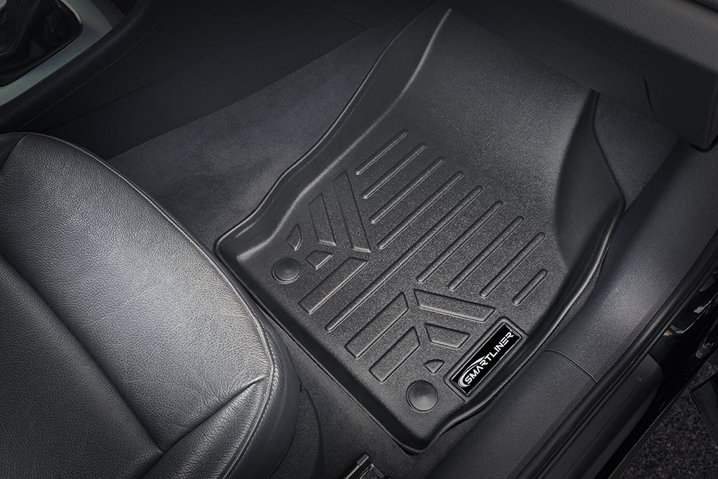 SMARTLINER Custom Fit All Weather Protection Black 2 Row Floor Liners Compatible With 2015-2018 Audi Q3 (SA0365/B0365)