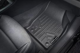 SMARTLINER Custom Fit All Weather Protection Black 2 Row Floor Liners Compatible With 2015-2018 Audi Q3 (SA0365/B0365)