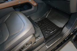 SMARTLINER All Weather Custom Fit 2 Row Floor Mat Liner Set Compatible With 2020-2023 Range Rover Defender 90 (SA0564/B0626)
