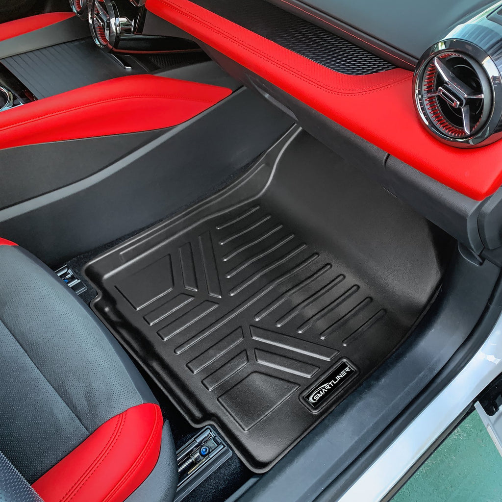 SMARTLINER Custom Fit All Weather Protection Black 1st Row Liners Compatible With 2024-2025 Chevrolet Blazer EV (SA0739-N1)