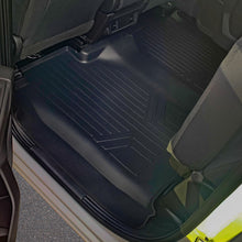 Load image into Gallery viewer, SMARTLINER Custom Floor Mats 2 Row &amp; Truck Bed Liner Set Compatible with Vinyl Floor 2019-24 Silverado/Sierra 1500 Crew Cab with 1st Row Bench (SA0457/B0457/J0400)