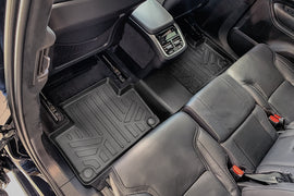 SMARTLINER Custom Fit Floor Mats 2nd Row Liner Black Compatible With 2020-2023 Volvo XC90 (SB0633)