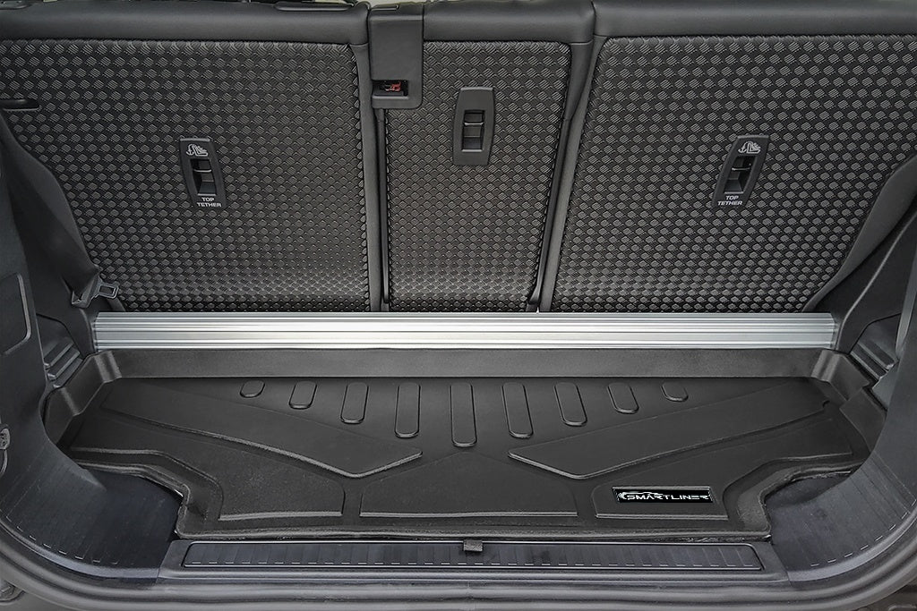 SMARTLINER All Weather Custom Fit 2 Row Floor Mats & Cargo Liner Behind the 2nd Row Set Compatible With 2020-2023 Range Rover Defender 90 (SA0564/B0626/D0626)
