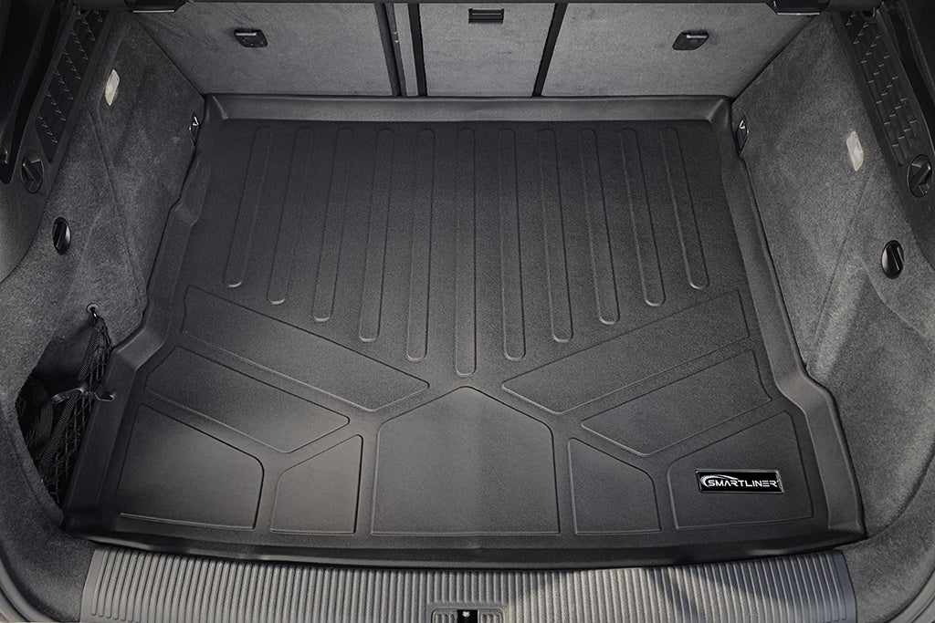 SMARTLINER Custom Fit All Weather Protection Black Cargo Liner behind the 2nd Row Seats Compatible With 2015-2018 Audi Q3 (SD0365)