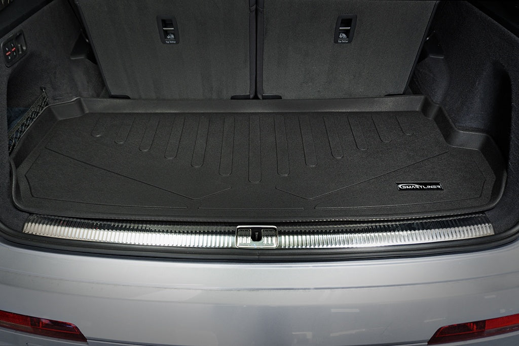 SMARTLINER Custom Fit All Weather Protection Black 3 Row Floor Liners & Cargo Liner behind the 3rd Row Seats Compatible With 2017-2025 Audi Q7/SQ7 (SA0364/B0364/C0364/E0364)