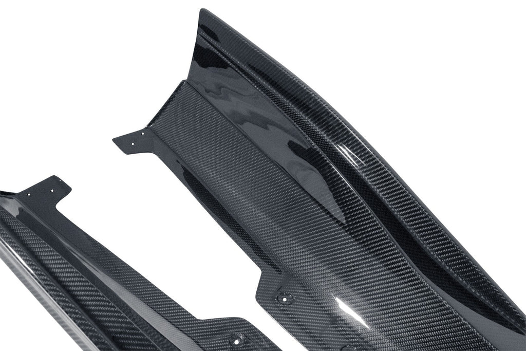 APR Performance Chevrolet Corvette C8 Z06/ E Ray/ ZR1 Carbon Fiber Side Rocker Extensions/ Side Skirts (FS-208806)