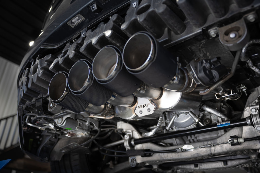 MBRP 14-19 Corvette 6.2L (NPP Models Only) T304SS 3in Cat-Back Dual Split w/ Quad Carbon Fiber Tips (S70073CF)