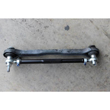 Load image into Gallery viewer, SPL Parts TITANIUM Series Rear Toe Arms (Non-M) (SPL RTA E9X)