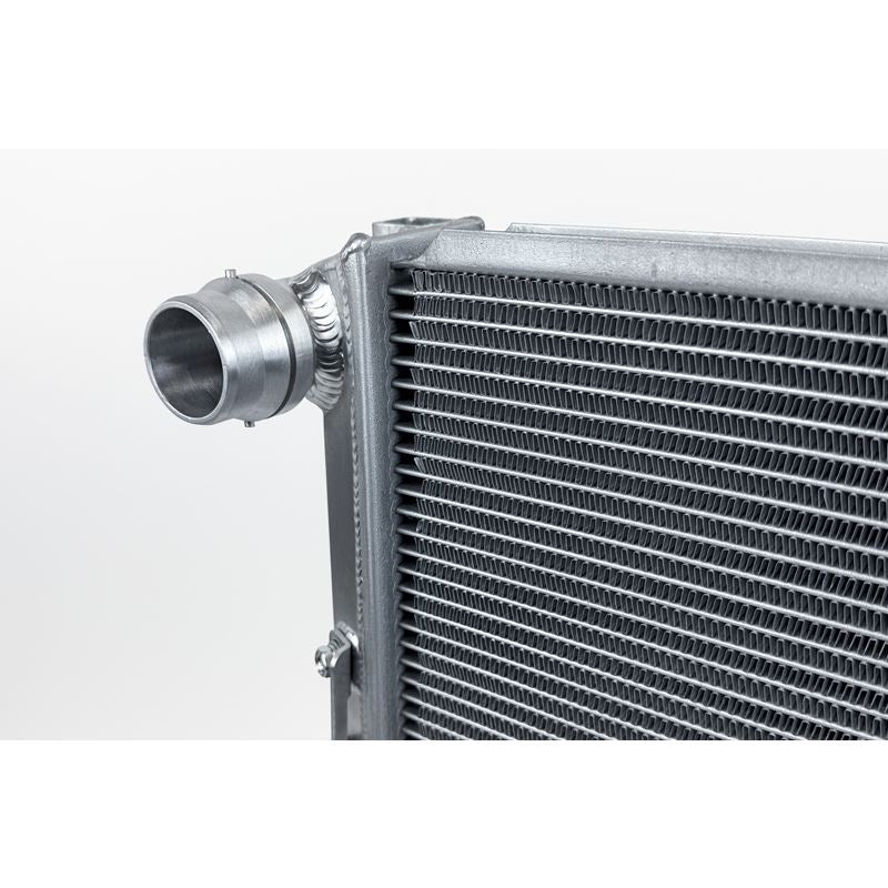 CSF Cooling - Racing & High Performance Division Heavy-Duty Performance Radiator for Porsche 955/957 Cayenne / Audi Q7 / VW Touareg (7227)