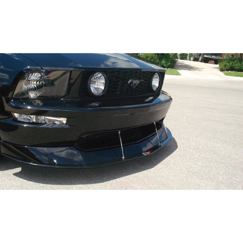 APR Performance Carbon Fiber Wind Splitter With Rods (CW-204590)