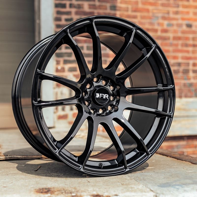 F1R F107 18x9.5 - Gloss Black Wheel