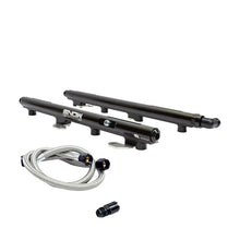 Load image into Gallery viewer, Snow Performance 2005+ Hemi 6.4L Factory Hookup Billet Fuel Rail Kit (SNF-36411F)