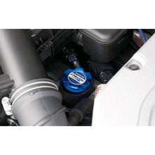 Load image into Gallery viewer, GReddy OIL FILLER CAP B-TYPE, 08 MITSUBISHI - BLUE (13901508)