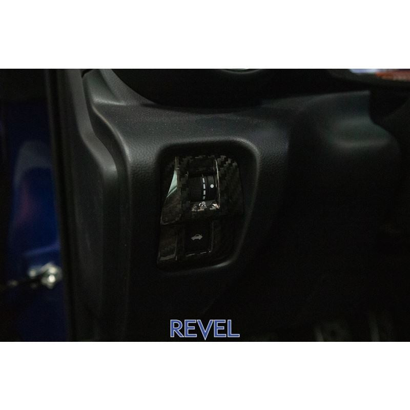 Revel GT Dry Carbon Cluster Switch Panel Cover 22 Toyota GR86 1PC(1TR4GT0CS01)