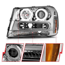 Load image into Gallery viewer, ANZO USA Projector Headlight for Chevrolet Trailblazer 02-09, Trailblazer EXT 02-06 (111573)