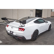 Load image into Gallery viewer, APR Performance 67&quot; GT-250 spec wing w. spoiler center cover for Ford Mustang S650 2024+ (AS-206729)