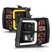 Load image into Gallery viewer, ANZO USA Projector Headlight Set for 2007-2013 Chevrolet Silverado 1500 (111545)