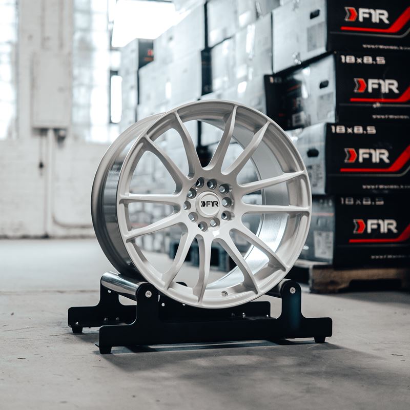 F1R F107 18x8.5 - White Wheel