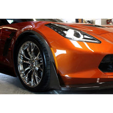 Load image into Gallery viewer, APR Performance Fender Arch Molding (CF-700806)