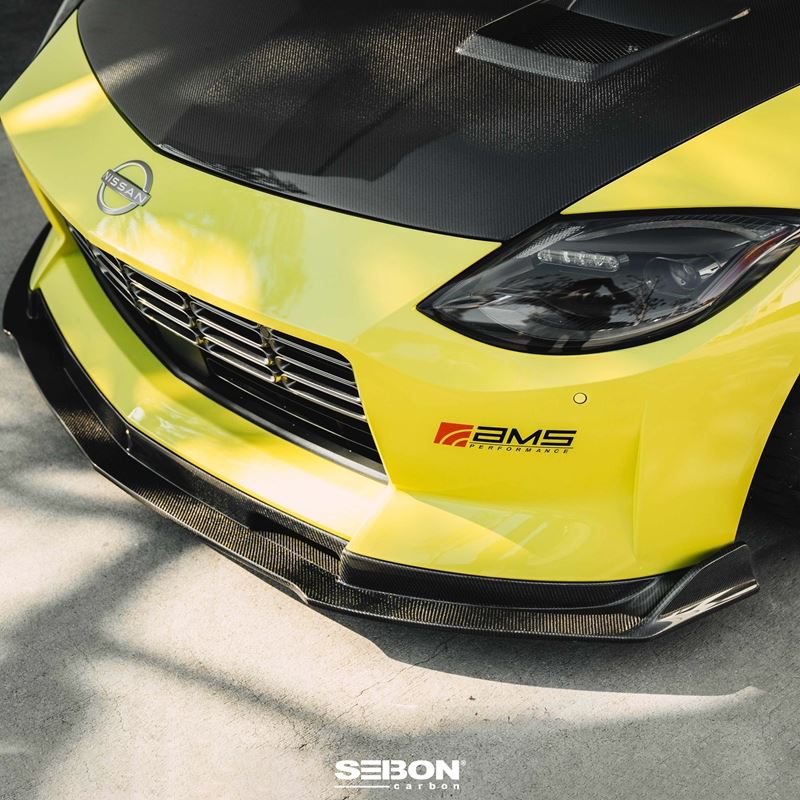 Seibon 2023+ Nissan Z MB-Style Carbon Fiber Side Skirt (FL22NSZ-MB)