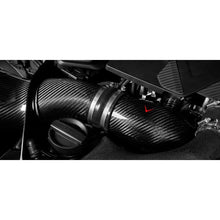 Load image into Gallery viewer, Eventuri BMW F90 M5 / F9X M8 Carbon Turbo Inlet Set (EVE-F9XM5M8-CHG)