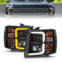 Load image into Gallery viewer, ANZO USA Projector Headlight Set for 2007-2013 Chevrolet Silverado 1500 (111545)