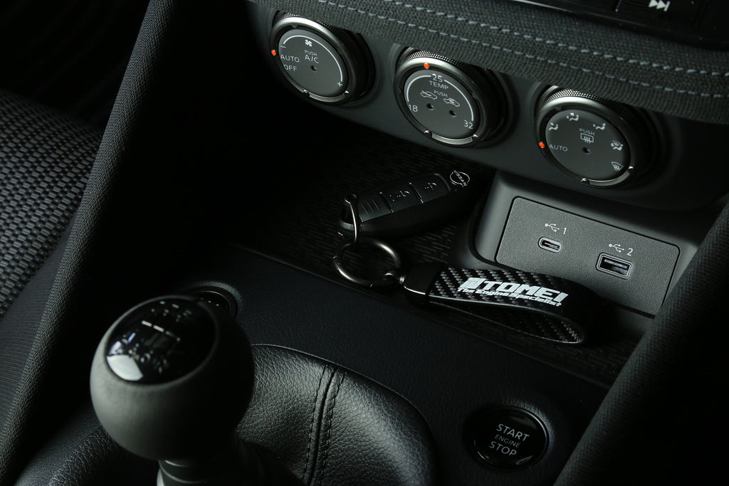 TOMEI KEYCHAIN CARBON (TG404A-0000A)