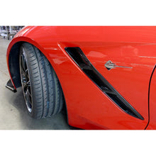 Load image into Gallery viewer, APR Performance Chevrolet Corvette C7 Fender Vents 2014-2019 (CF-700002)